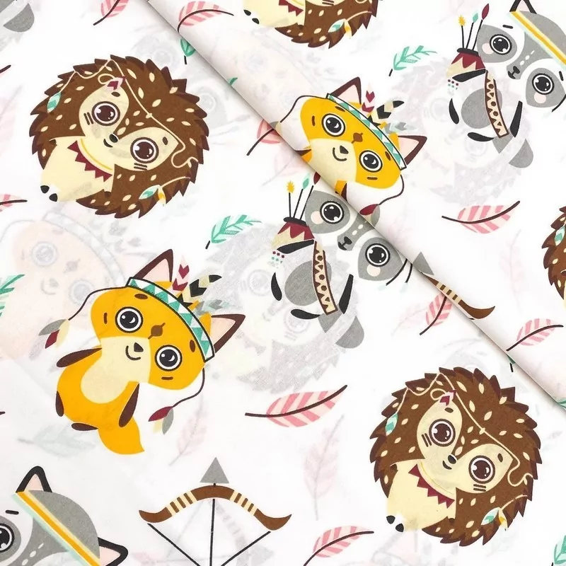 Cotton fabric Animals disguised in Apaches.Hedgehog, Fox and Raton with arrows, bows and feathers.
Nikita Loup